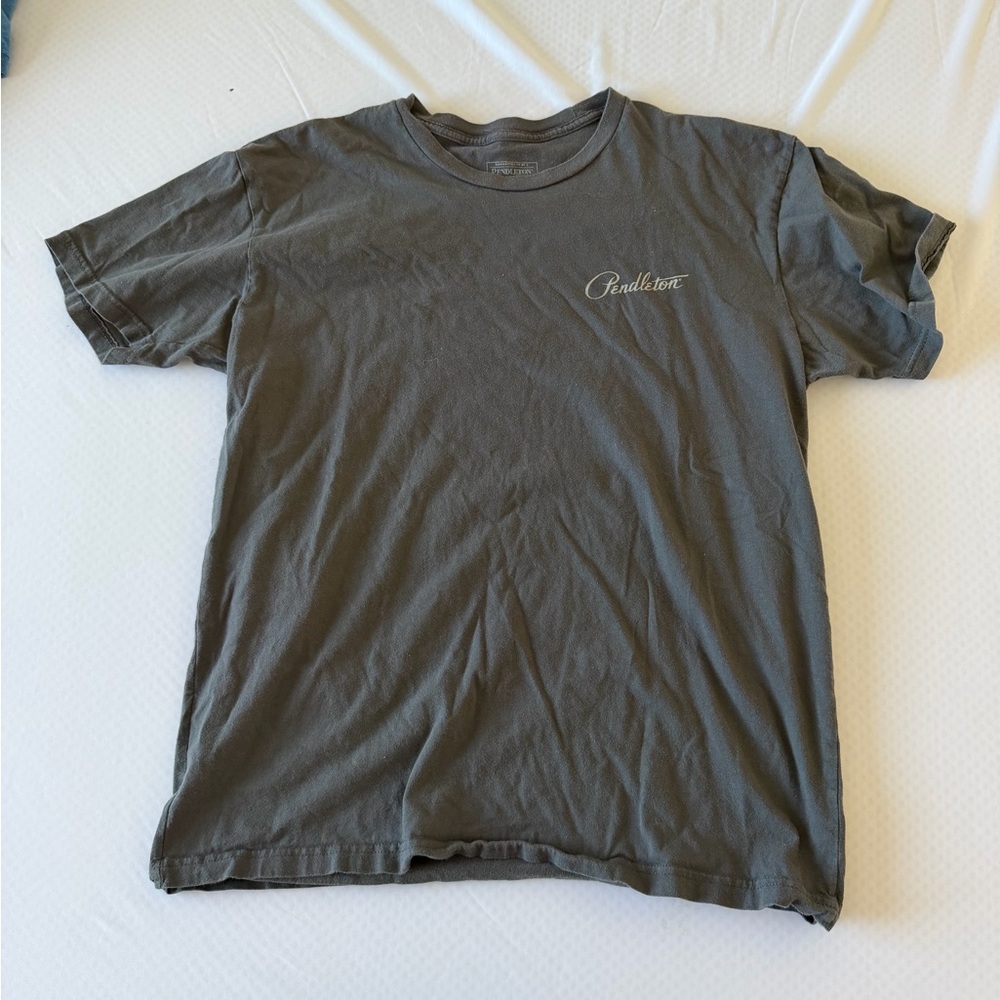 Size Large Pendleton T-Shirt